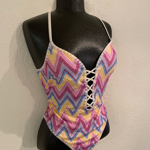 Jessica Simpson Multicolor Zigzag One Piece Swimsuit - Picture 4 of 7